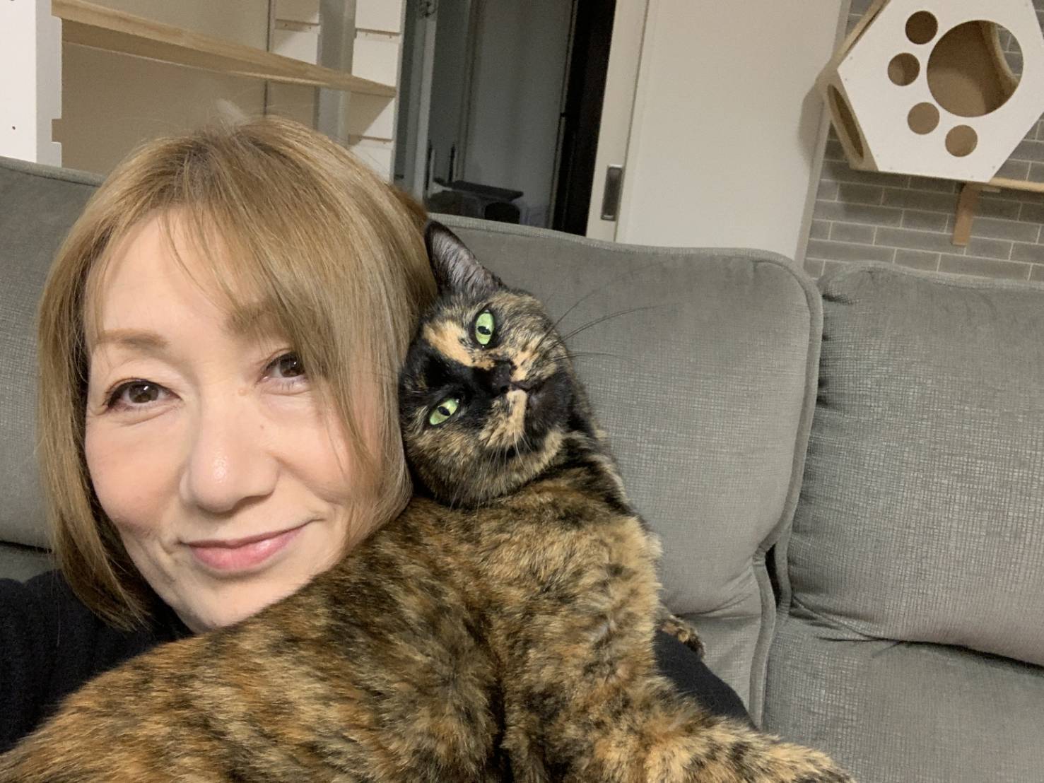 代表 小阪靖子と愛猫マリー